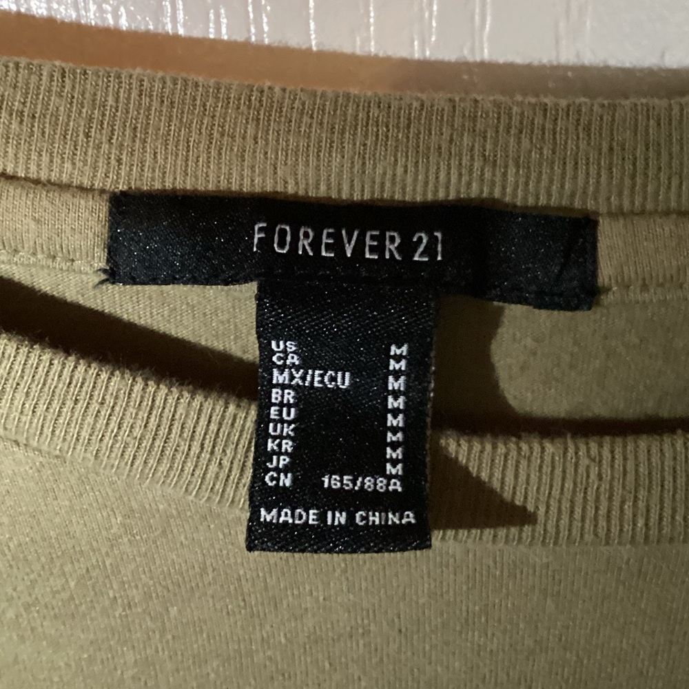 Forever 21 Khaki Crop Top - Picture 2 of 3